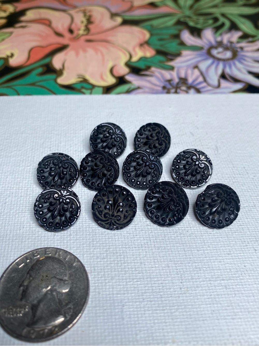 Set of 10 antique Decorative Black Embossed Round Buttons